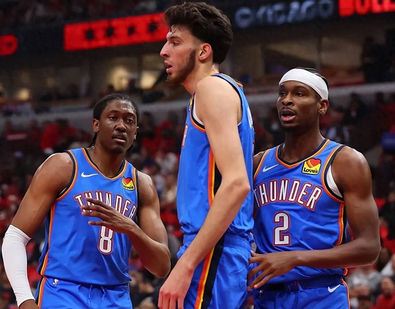 联盟唯一！SGA得分&组织&防守三项数据均跻身联盟前十（全联盟仅此一人：SGA在得分、组织、防守三项均跻身前十）