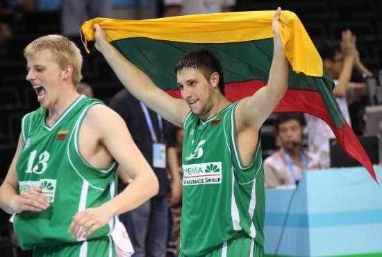 孔蒂：我没有低估本菲卡，但他们比我们多休息了两天（孔蒂否认轻敌：本菲卡比我们多休两天）