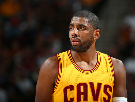 冬日暖阳映照赛场 校友欢聚情满中原（冬阳映赛场 校友齐聚情满中原）