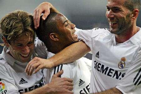 欧冠精彩进球回顾：梅西助攻亮点,（欧冠精彩进球集锦：梅西助攻成焦点）